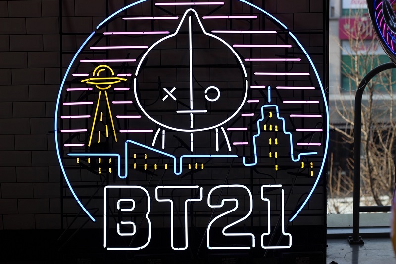 BT21 Logo